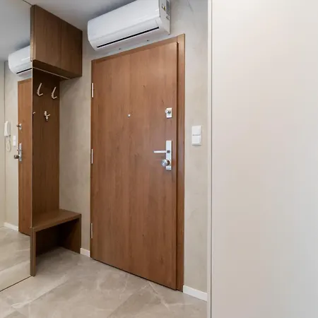 Hajmat Deluxe By Aparo - Nowoczesny Apartament, Bezplatny Parking, Klimatyzacja, Taras, Dolina Trzech Stawow, Muchowiec, Centrum Katowic, Plac Zabaw, Przyjazny Zwierzetom *