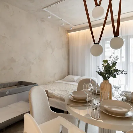 Hajmat Deluxe By Aparo - Nowoczesny Apartament, Bezplatny Parking, Klimatyzacja, Taras, Dolina Trzech Stawow, Muchowiec, Centrum Katowic, Plac Zabaw, Przyjazny Zwierzetom