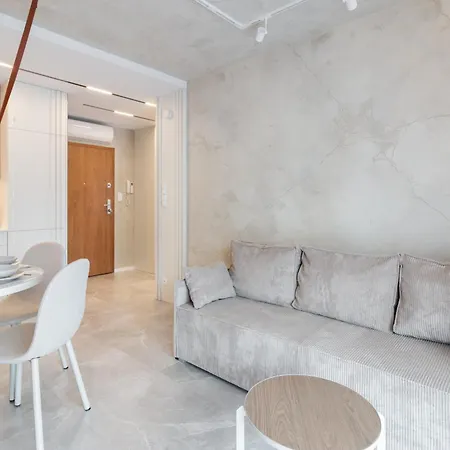 Hajmat Deluxe By Aparo - Nowoczesny Apartament, Bezplatny Parking, Klimatyzacja, Taras, Dolina Trzech Stawow, Muchowiec, Centrum Katowic, Plac Zabaw, Przyjazny Zwierzetom